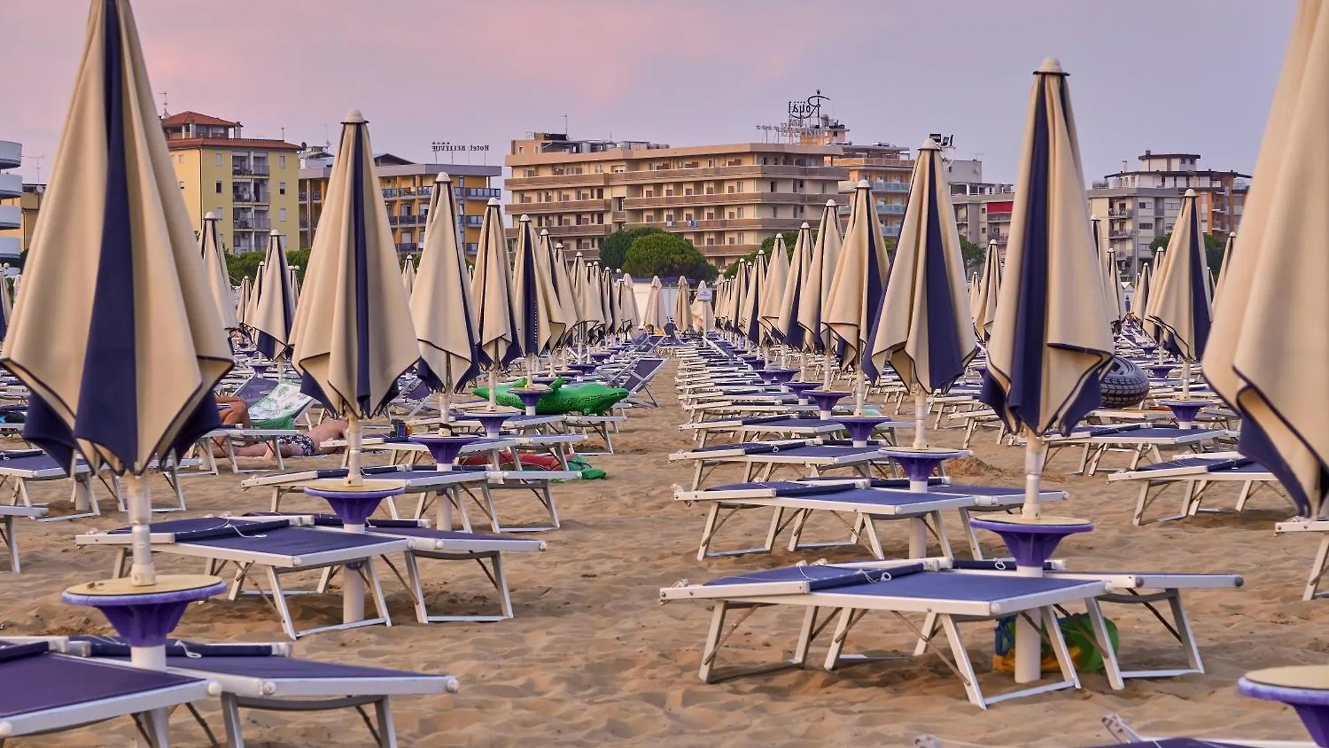 Bright Sea Front Apartment With Terrace - Beahost Bibione